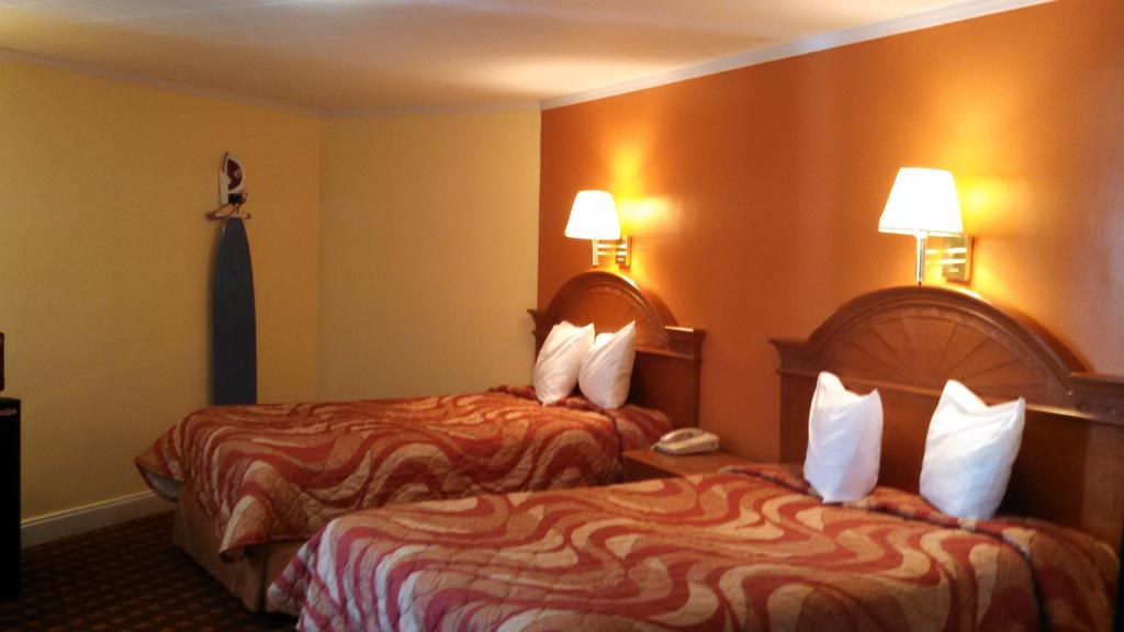 סאמטר Mount Vernon Inn מראה חיצוני תמונה