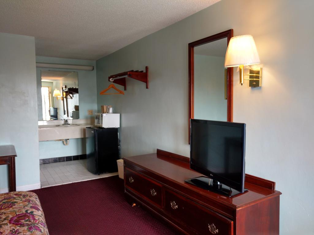 סאמטר Mount Vernon Inn מראה חיצוני תמונה
