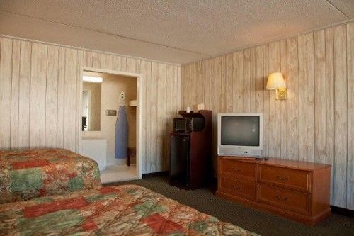 סאמטר Mount Vernon Inn חדר תמונה