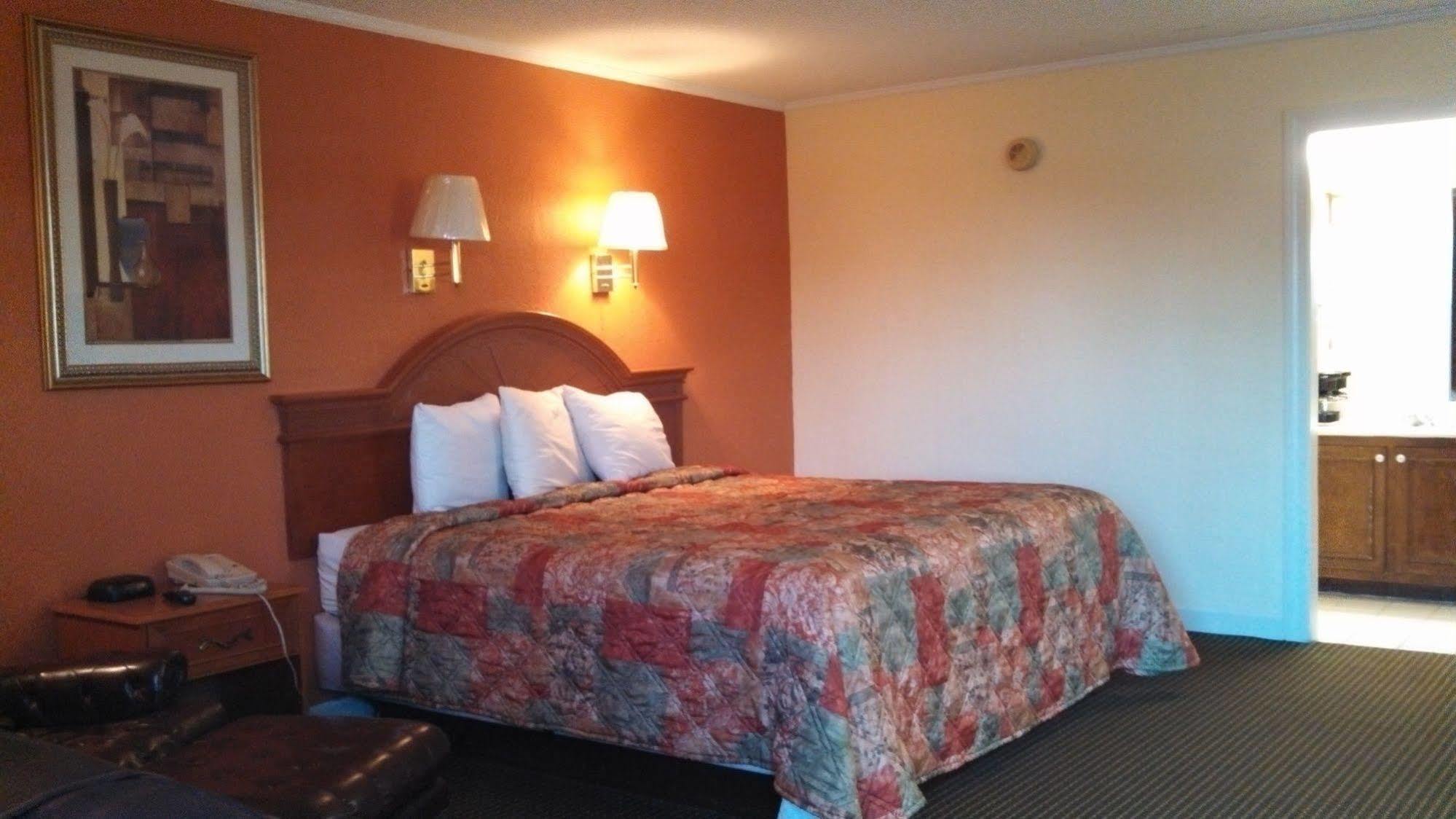סאמטר Mount Vernon Inn מראה חיצוני תמונה