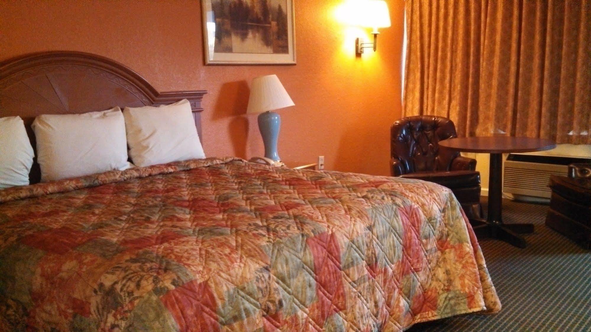 סאמטר Mount Vernon Inn מראה חיצוני תמונה
